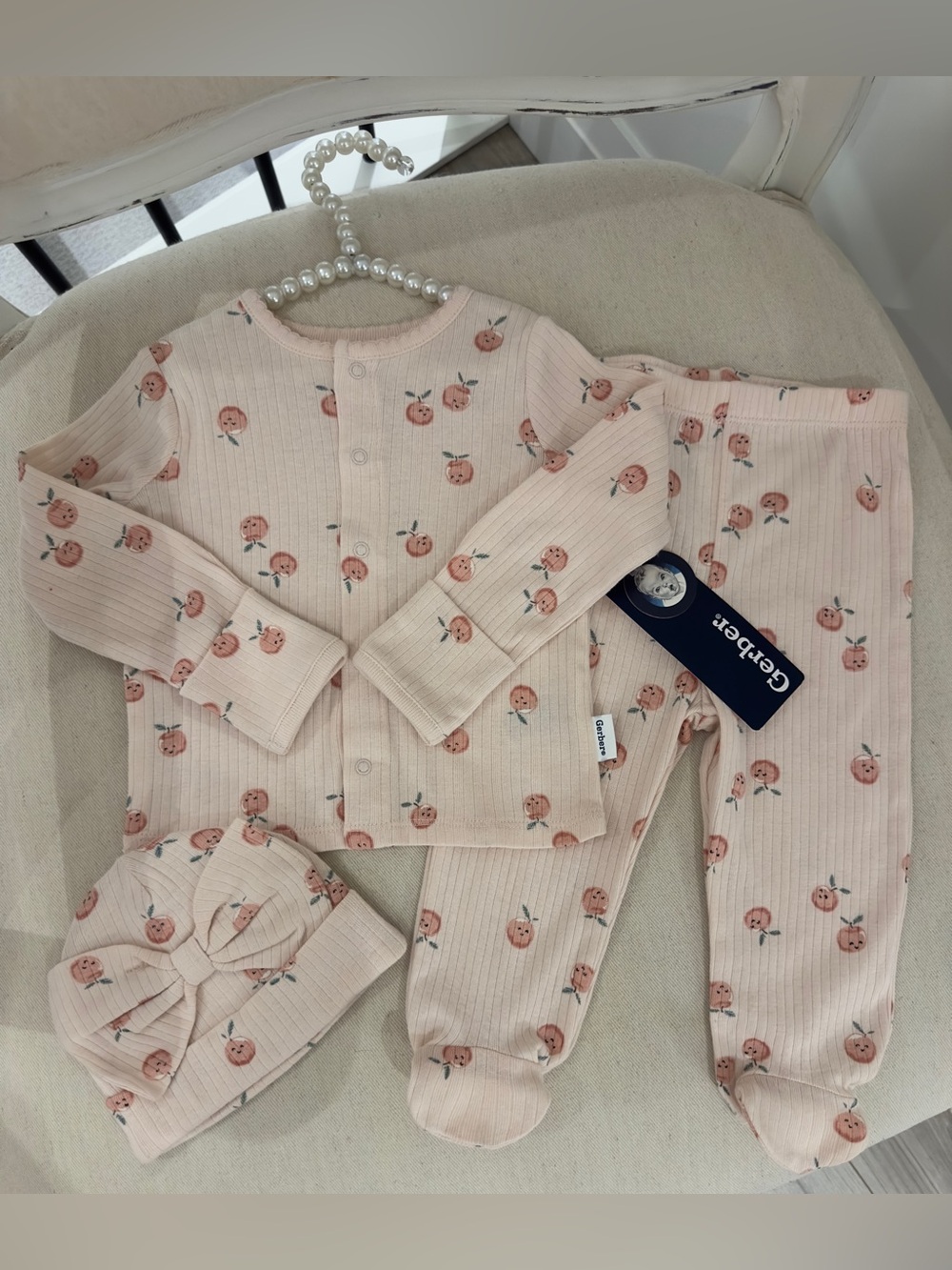 🍑 3~6 Mth 100% Cotton Gerber Peach Print Ribbed 3-Piece Baby Set with Hat NWT